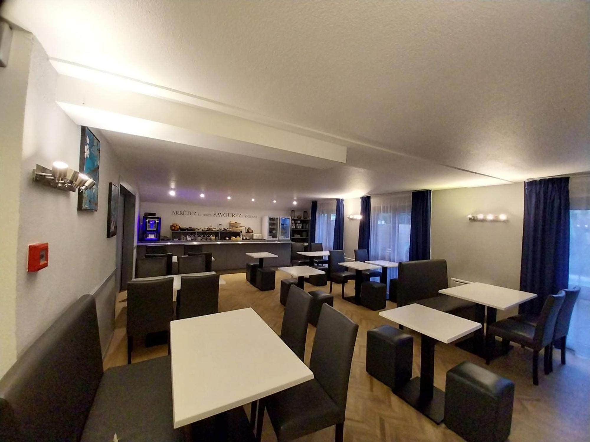 Kyriad Hotel La Fleche Ngoại thất bức ảnh